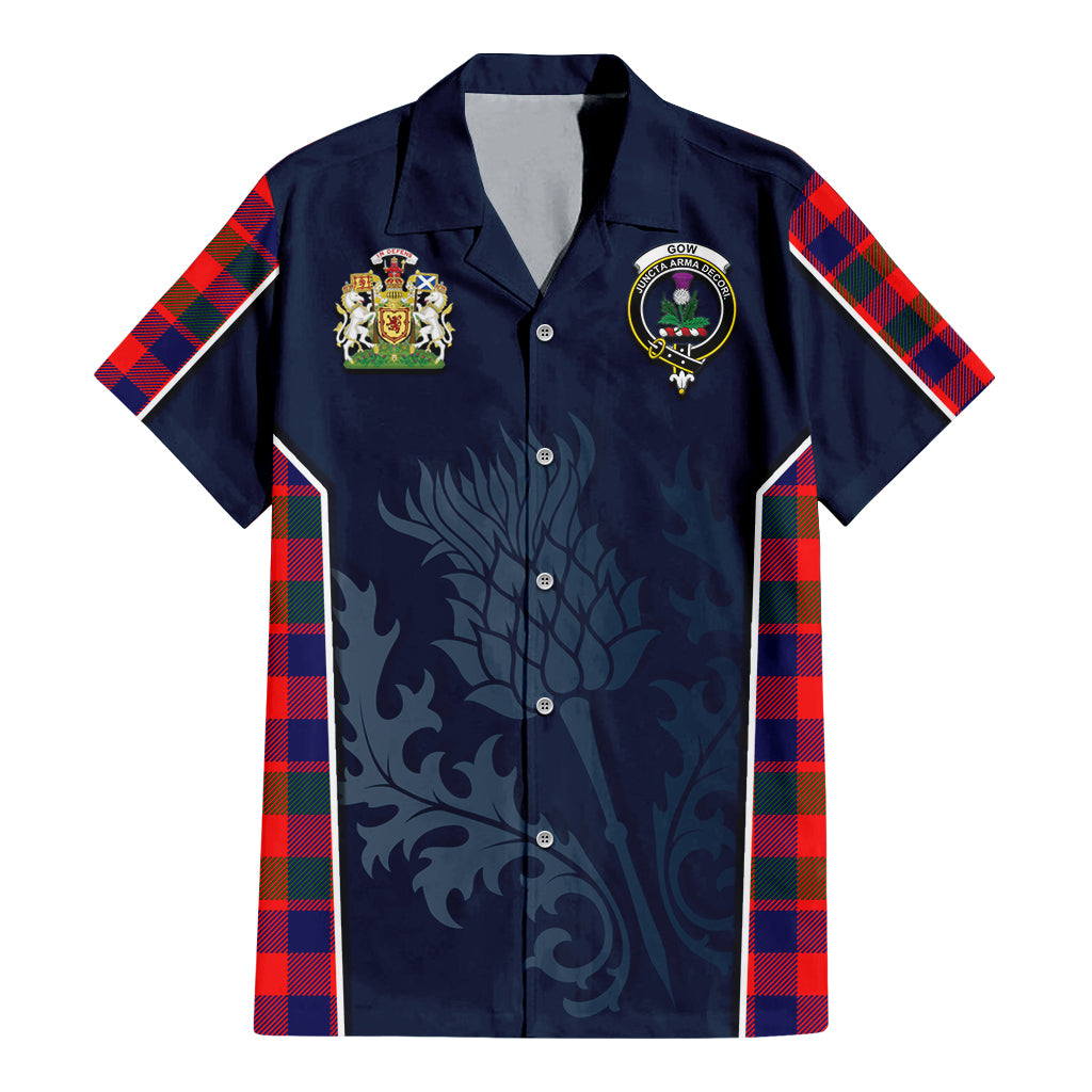 Tartan Vibes Clothing Gow of Skeoch Tartan Short Sleeve Button Up Shirt with Family Crest and Scottish Thistle Vibes Sport Style