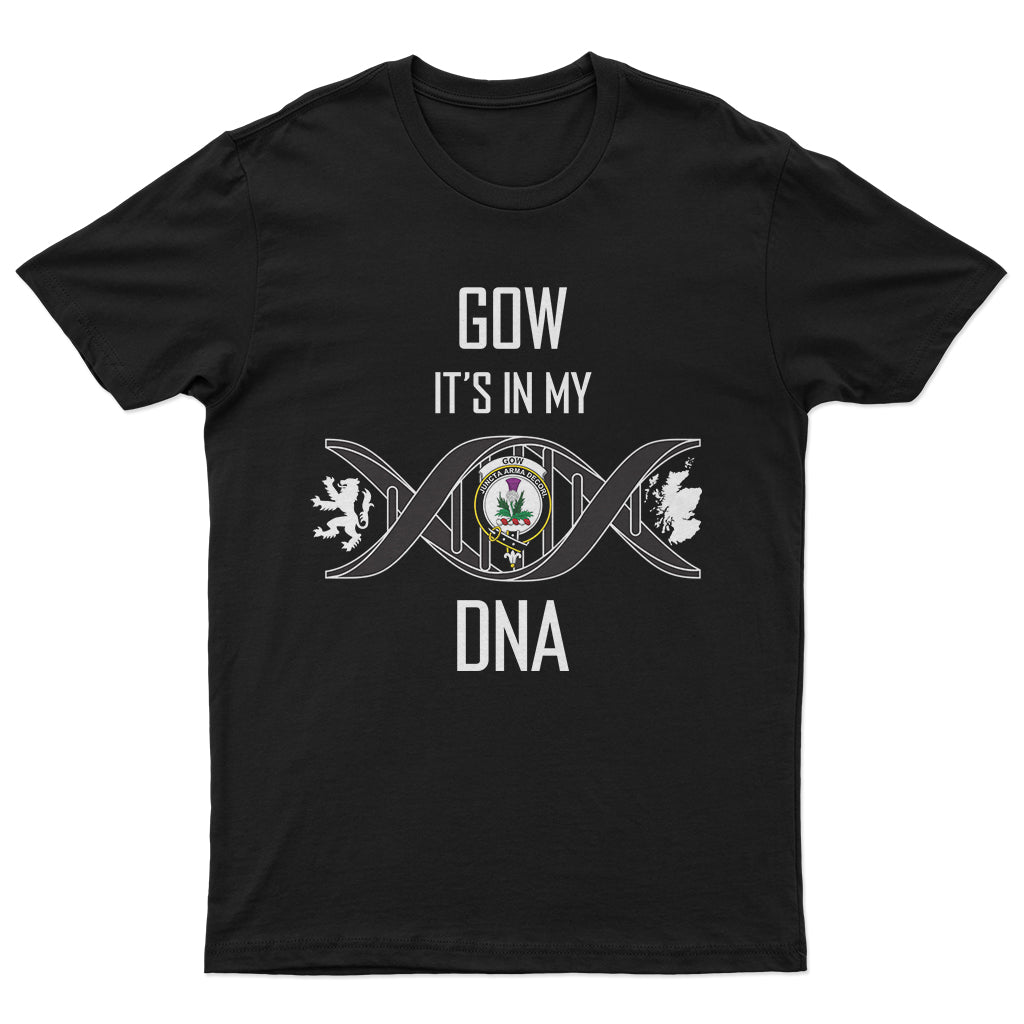 gow-of-skeoch-family-crest-dna-in-me-mens-t-shirt