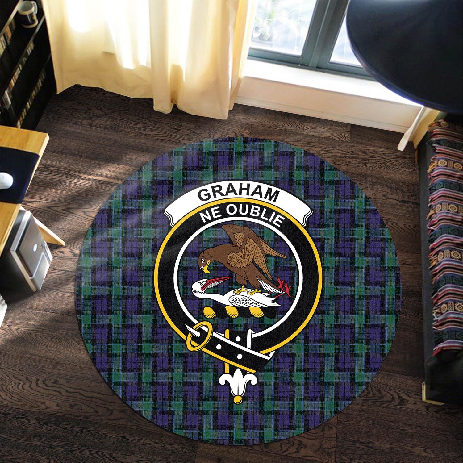 graham-of-menteith-tartan-round-rug-with-family-crest