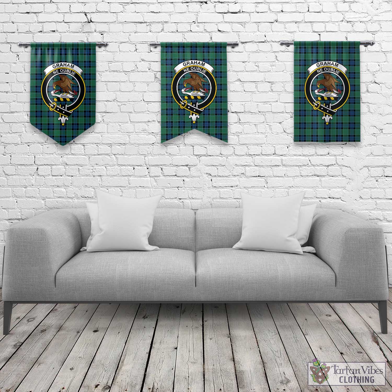 Tartan Vibes Clothing Graham of Menteith Ancient Tartan Gonfalon, Tartan Banner with Family Crest