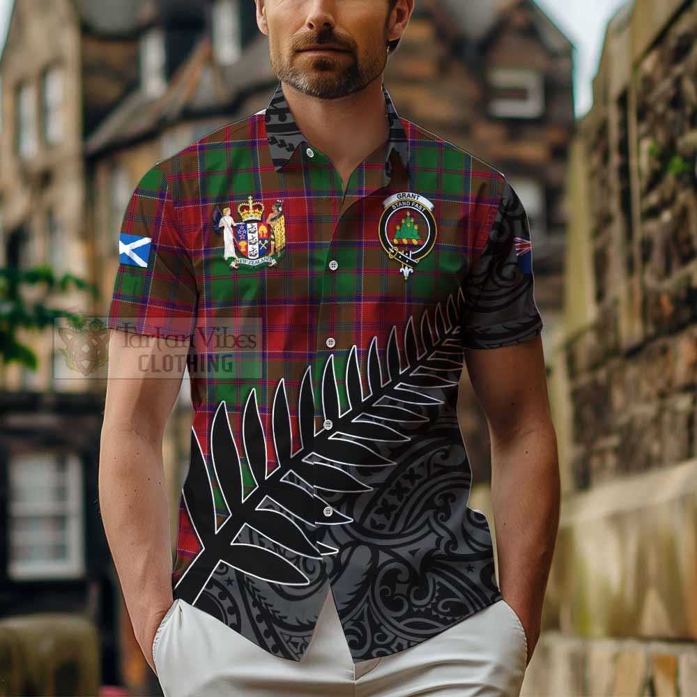 Tartan Vibes Clothing Grant Crest Tartan Short Sleeve Button Shirt with New Zealand Silver Fern Half Style