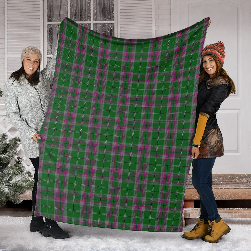 gray-hunting-tartan-blanket