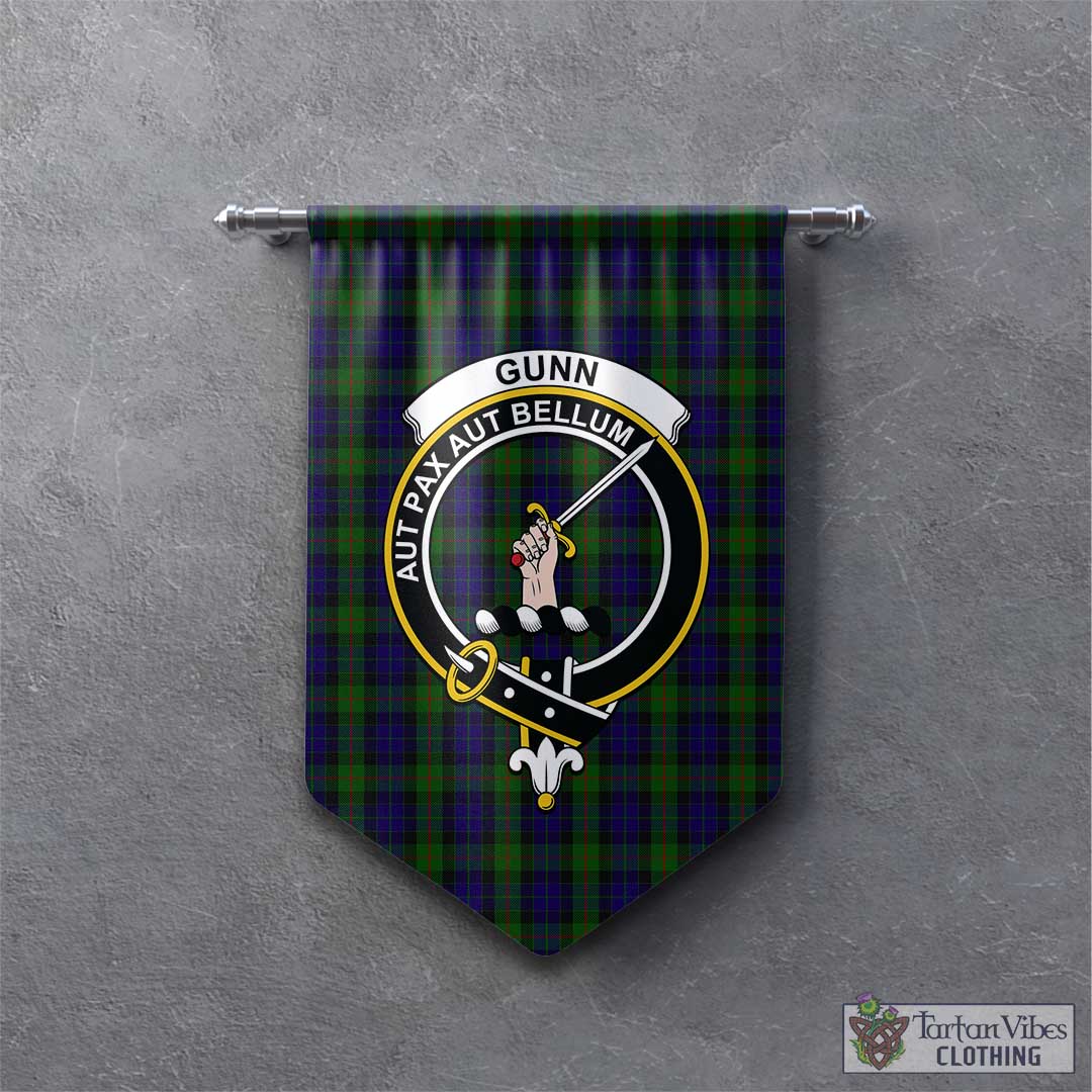 Tartan Vibes Clothing Gunn Tartan Gonfalon, Tartan Banner with Family Crest