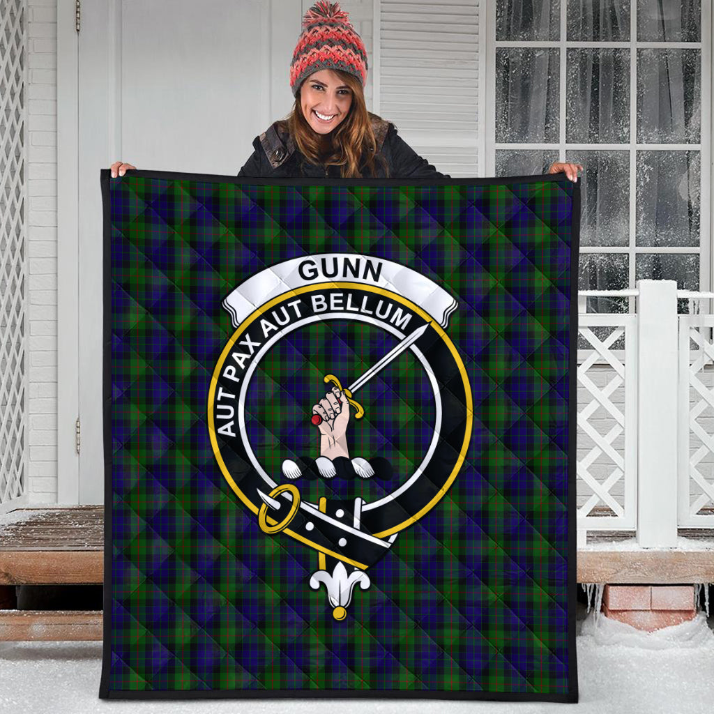 gunn-tartan-quilt-with-family-crest