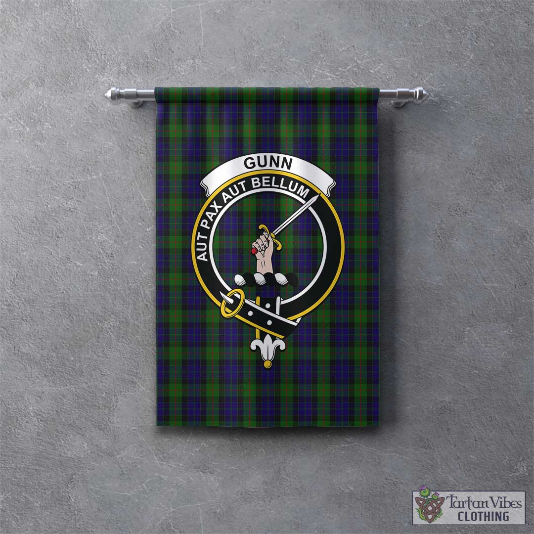 Tartan Vibes Clothing Gunn Tartan Gonfalon, Tartan Banner with Family Crest