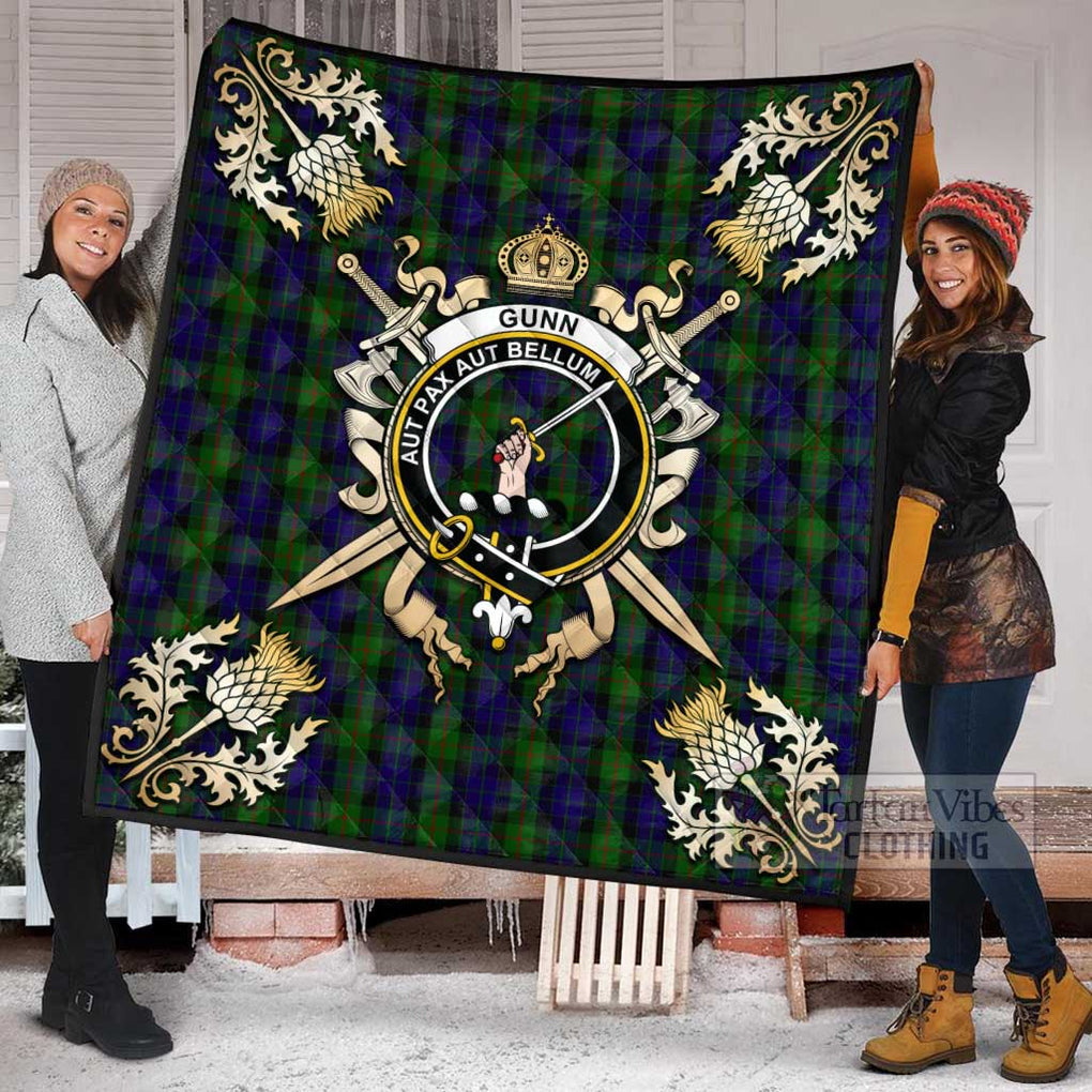 Tartan Vibes Clothing Gunn Tartan Quilt with Family Crest and Scottish Golden Courage Shield