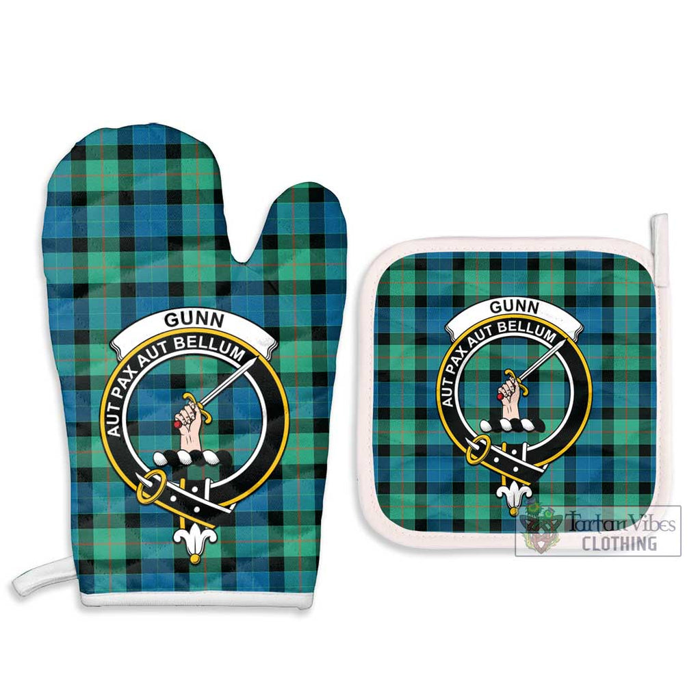 Gunn Ancient Tartan Combo Oven Mitt & Pot-Holder with Family Crest Combo 1 Oven Mitt & 2 Pot-Holder White - Tartan Vibes Clothing