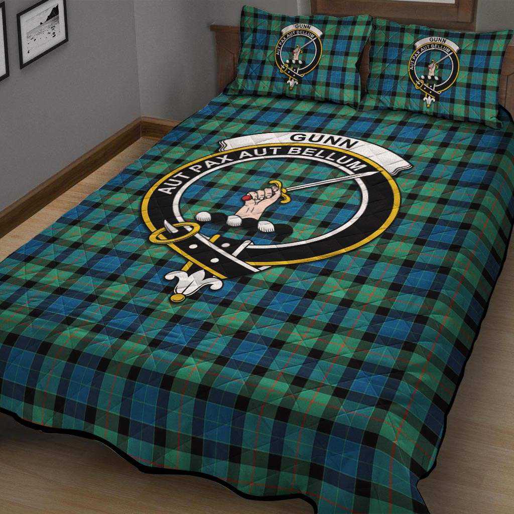 Gunn Ancient Tartan Quilt Bed Set with Family Crest - Tartan Vibes Clothing