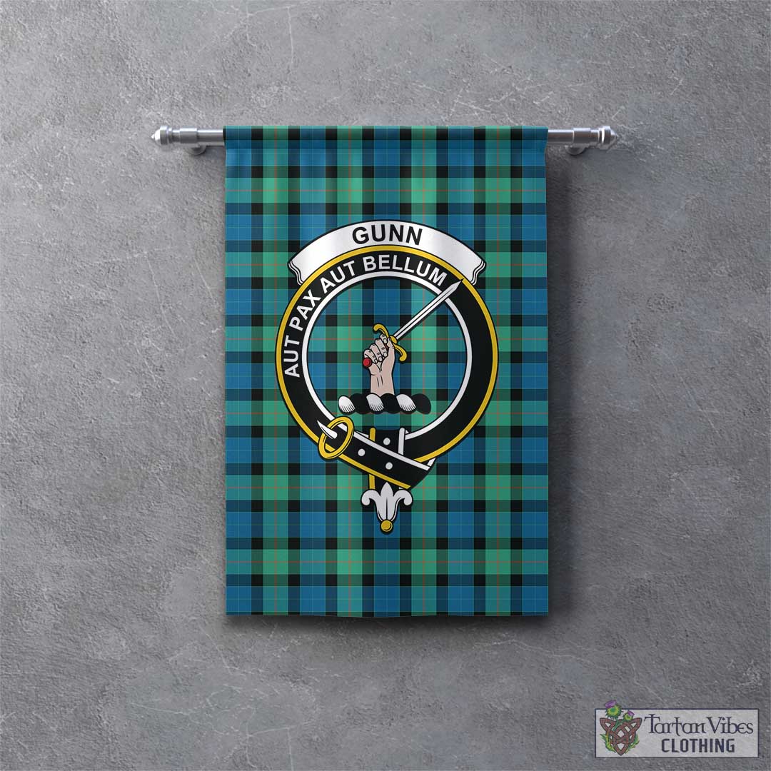 Tartan Vibes Clothing Gunn Ancient Tartan Gonfalon, Tartan Banner with Family Crest