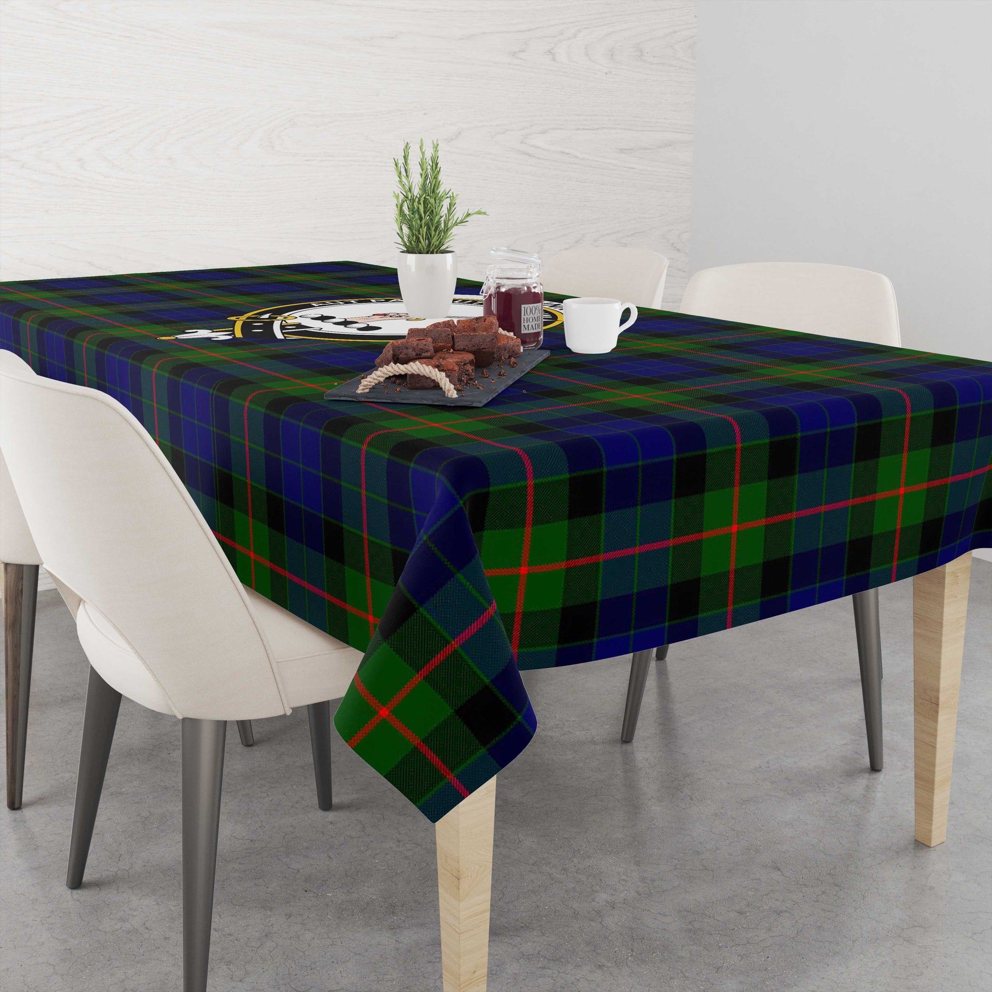 gunn-modern-tatan-tablecloth-with-family-crest