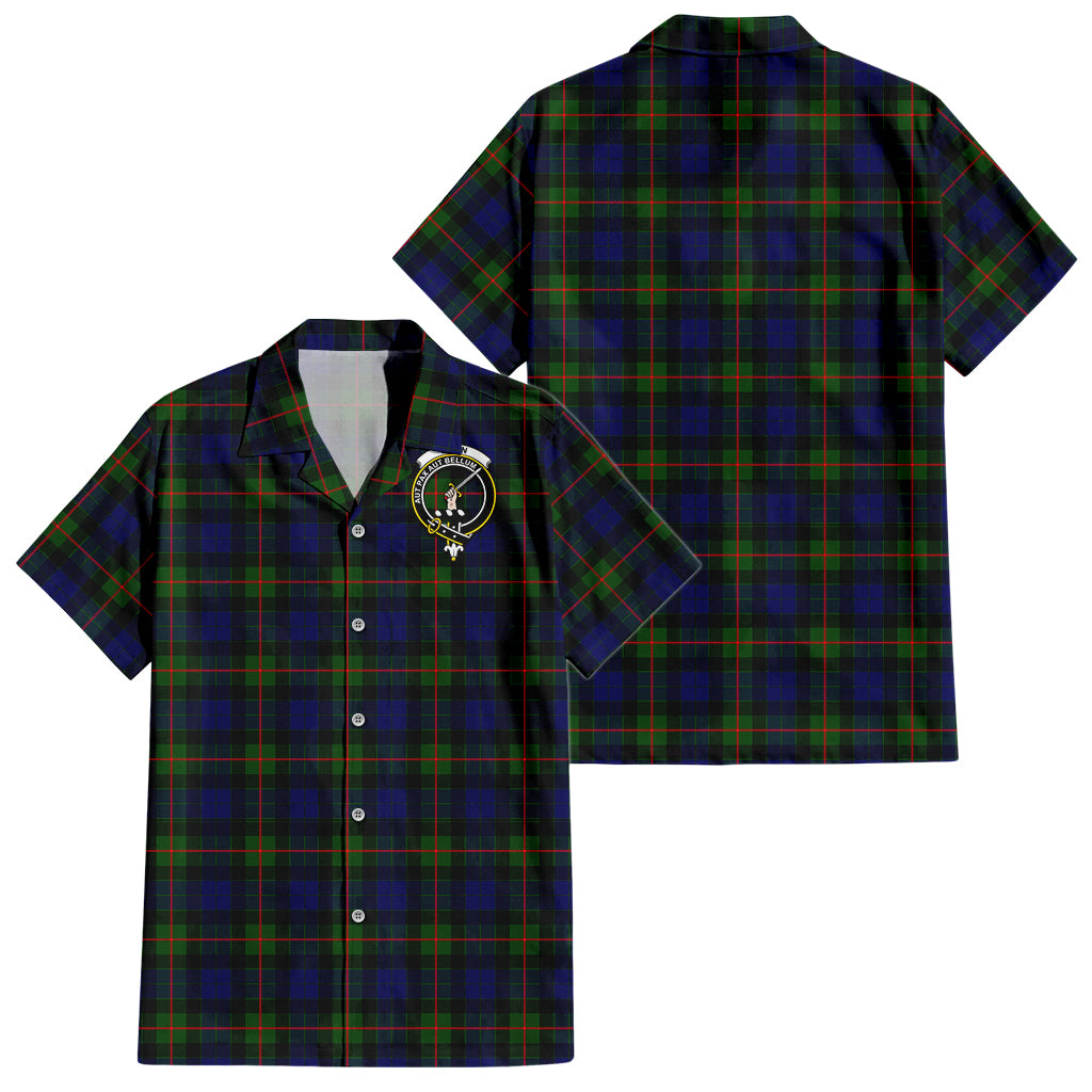 gunn-modern-tartan-short-sleeve-button-down-shirt-with-family-crest