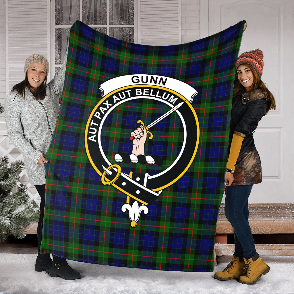 gunn-modern-tartab-blanket-with-family-crest