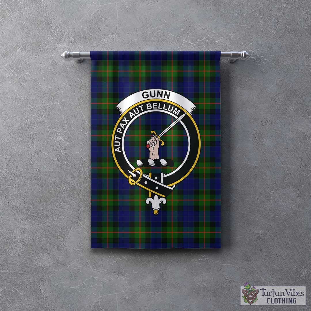 Tartan Vibes Clothing Gunn Modern Tartan Gonfalon, Tartan Banner with Family Crest