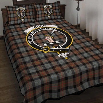 Gunn Weathered Tartan Quilt Bed Set with Family Crest