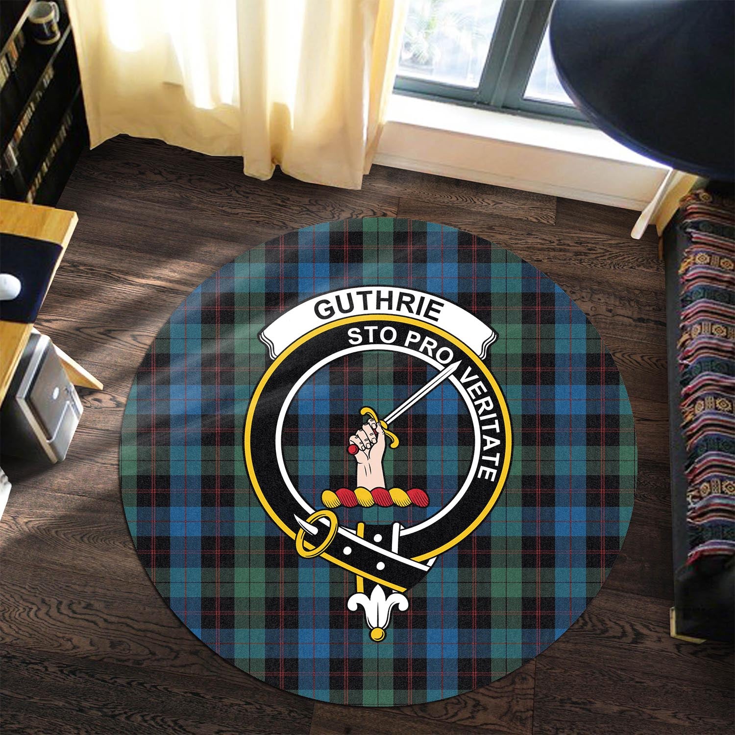 guthrie-tartan-round-rug-with-family-crest