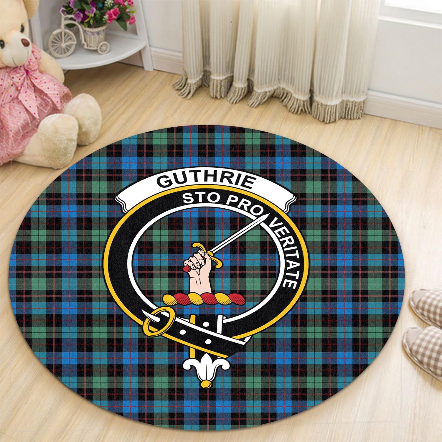 guthrie-ancient-tartan-round-rug-with-family-crest