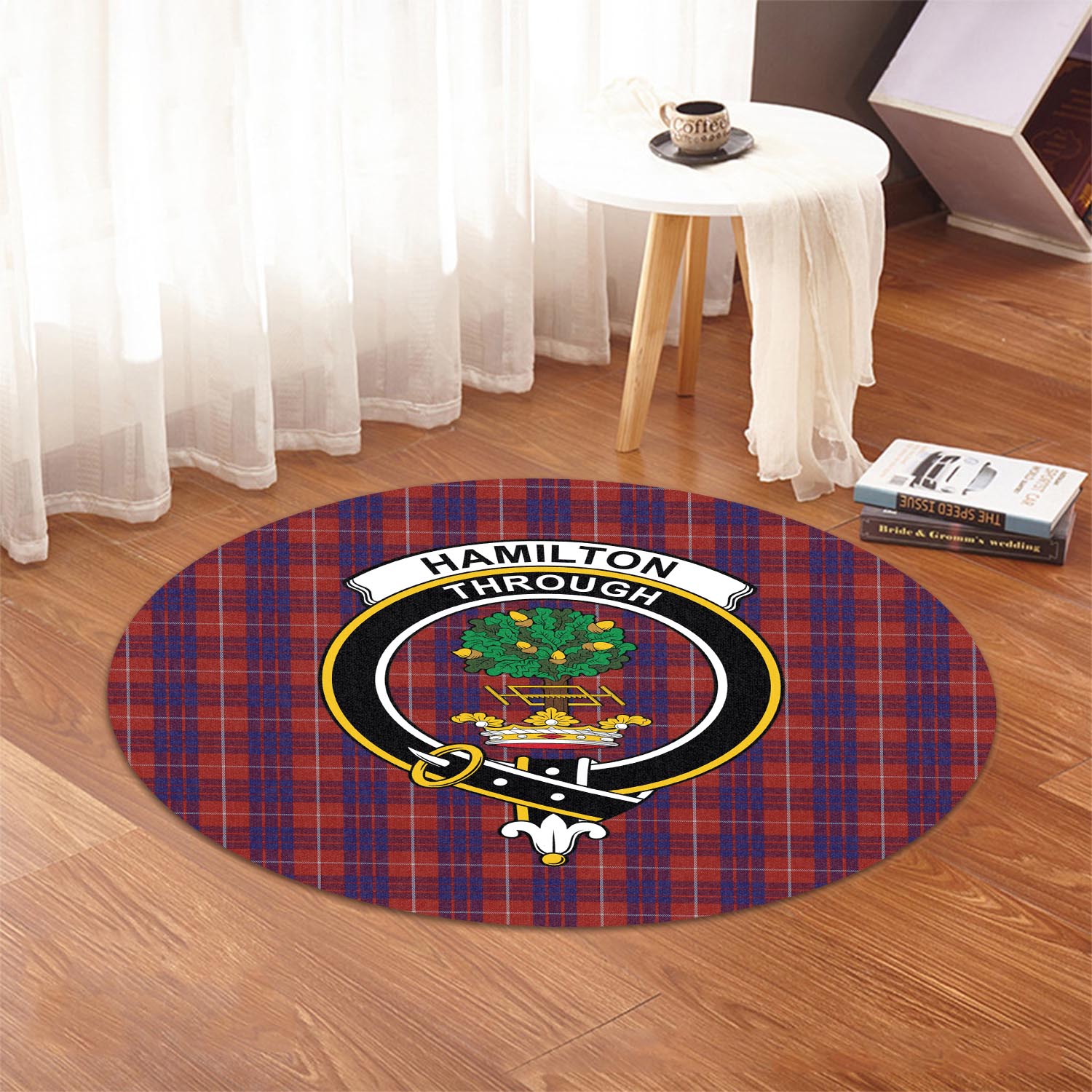 hamilton-tartan-round-rug-with-family-crest