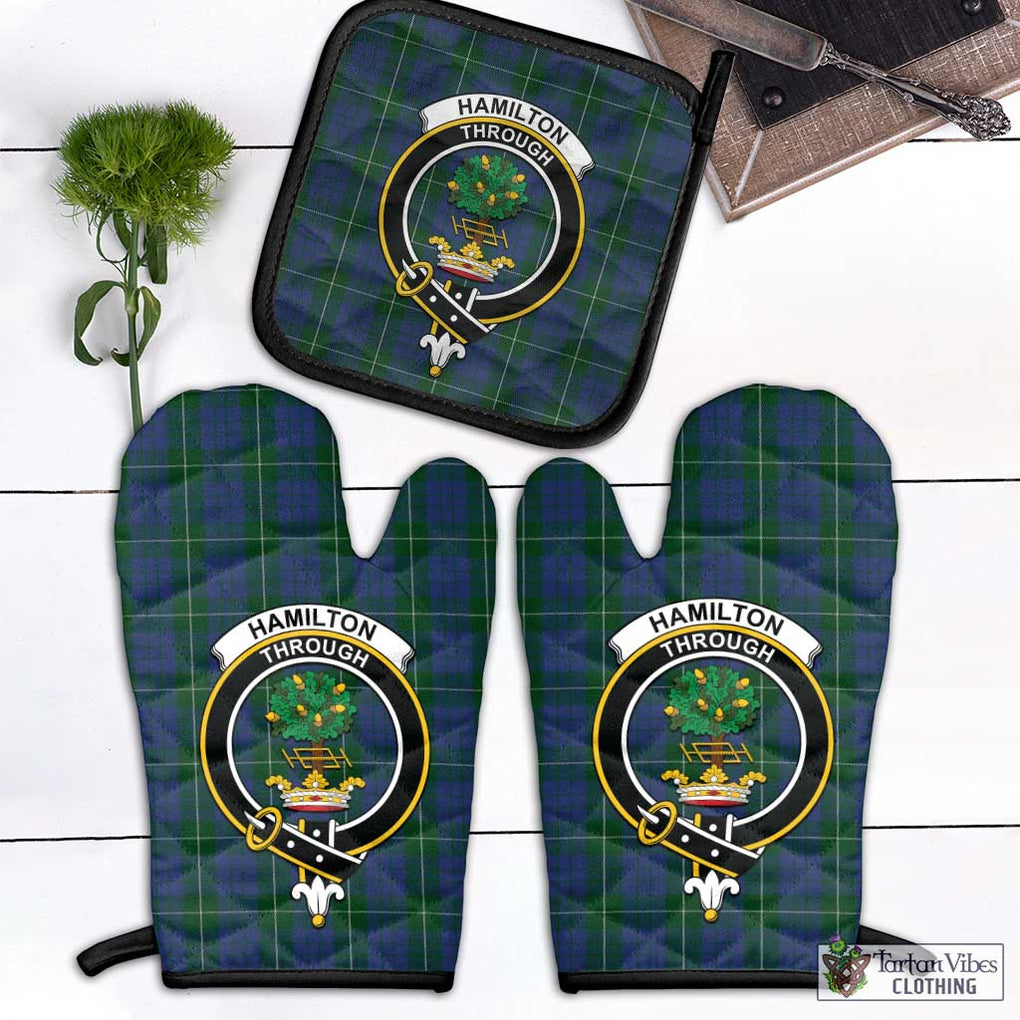 Hamilton Hunting Tartan Combo Oven Mitt & Pot-Holder with Family Crest Combo 1 Oven Mitt & 1 Pot-Holder Black - Tartan Vibes Clothing