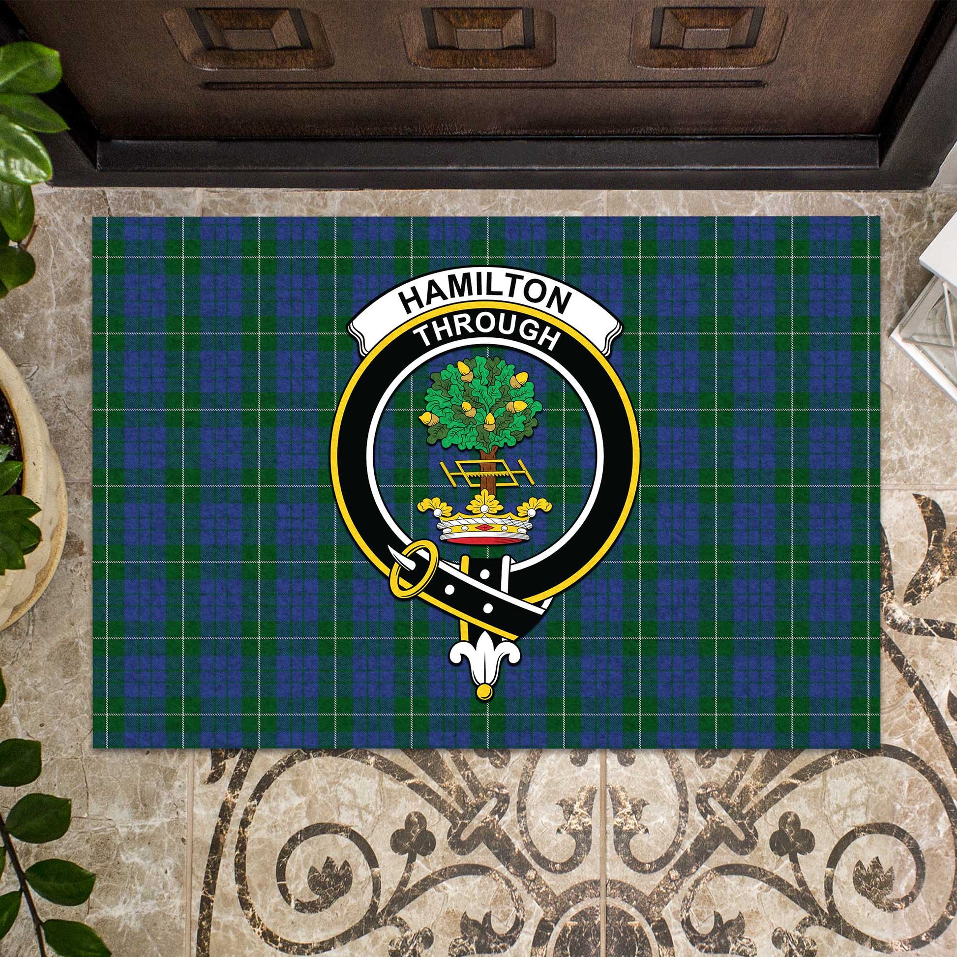 Hamilton Hunting Tartan Door Mat with Family Crest - Tartanvibesclothing