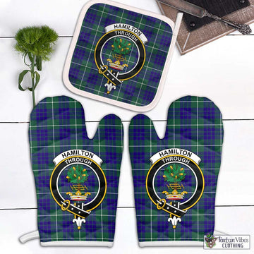 Hamilton Hunting Modern Tartan Combo Oven Mitt & Pot-Holder with Family Crest