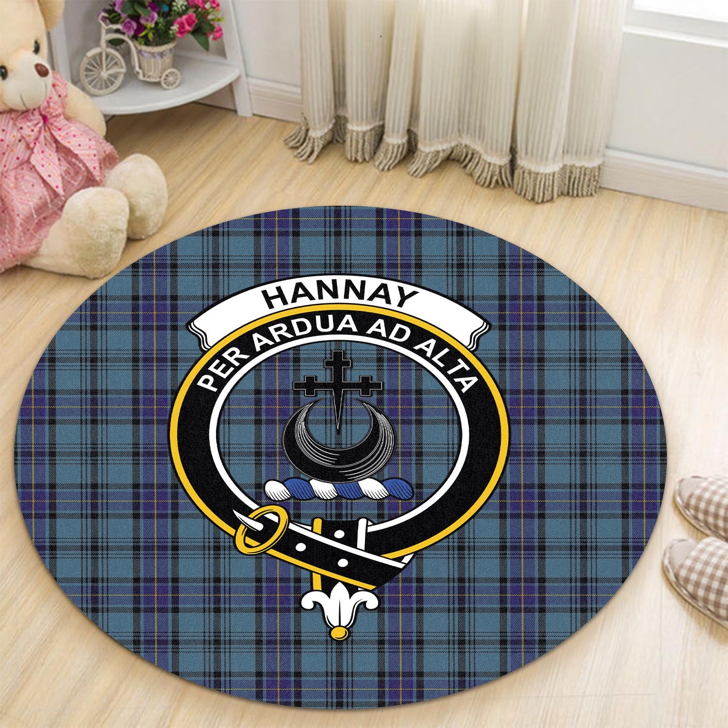 hannay-blue-tartan-round-rug-with-family-crest