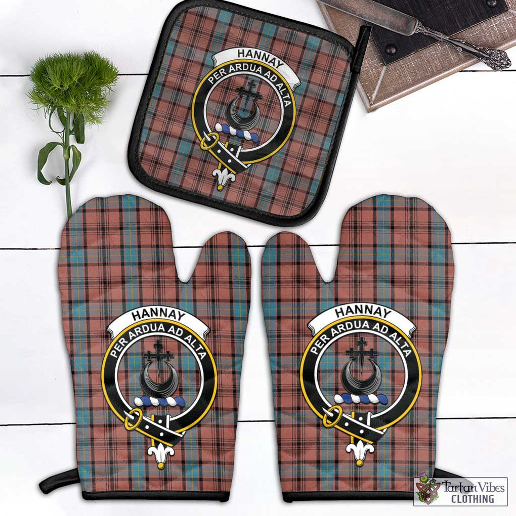 Hannay Dress Tartan Combo Oven Mitt & Pot-Holder with Family Crest Combo 1 Oven Mitt & 1 Pot-Holder Black - Tartan Vibes Clothing