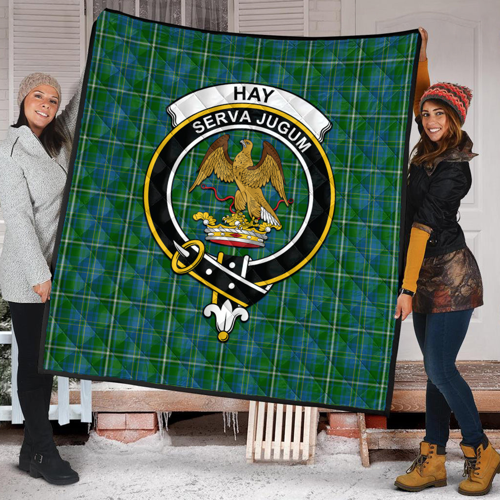 hay-hunting-tartan-quilt-with-family-crest