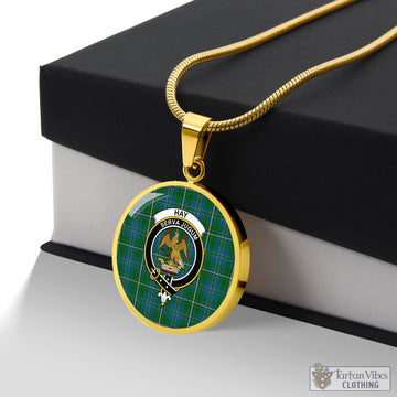 Hay Hunting Tartan Circle Necklace with Family Crest