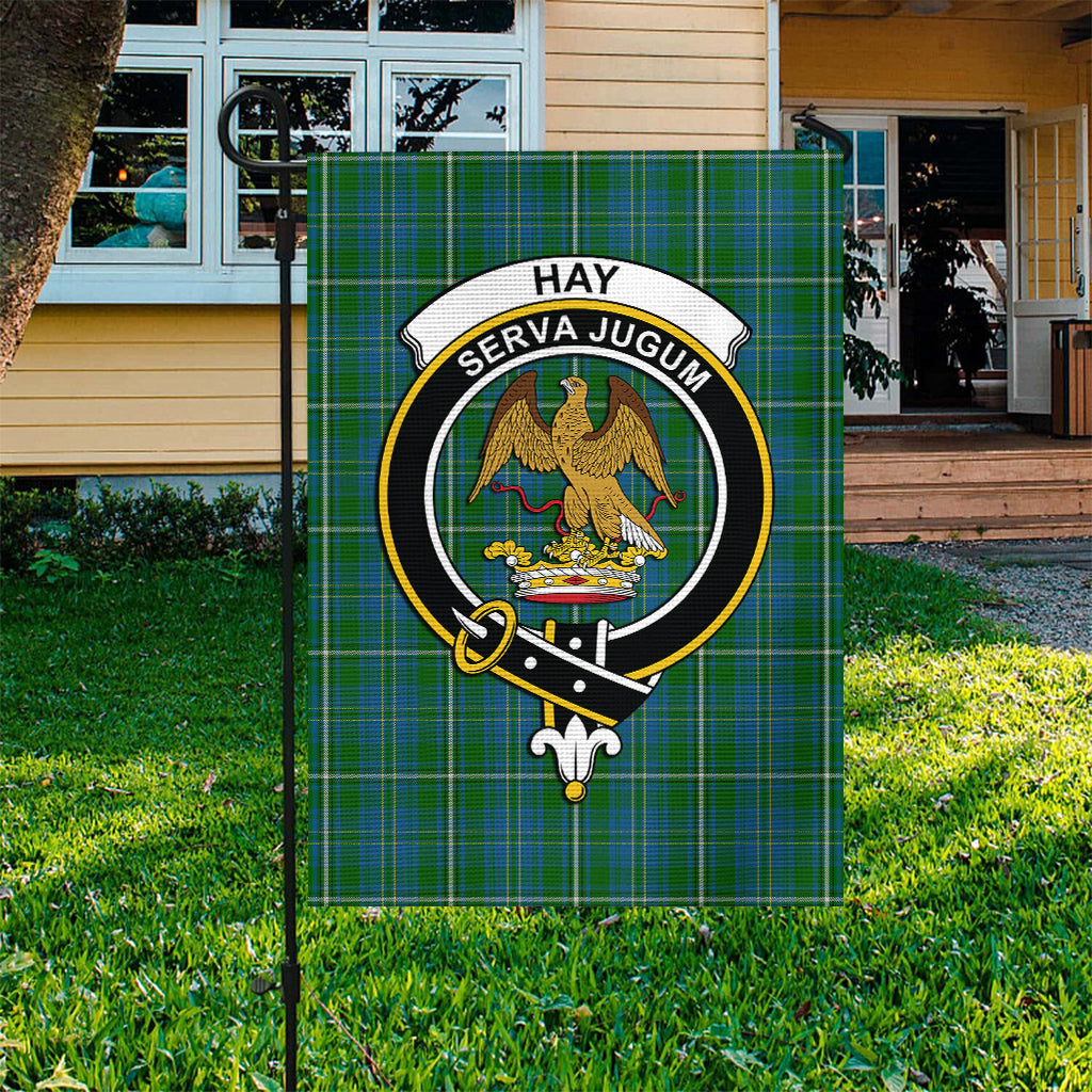 hay-hunting-tartan-flag-with-family-crest