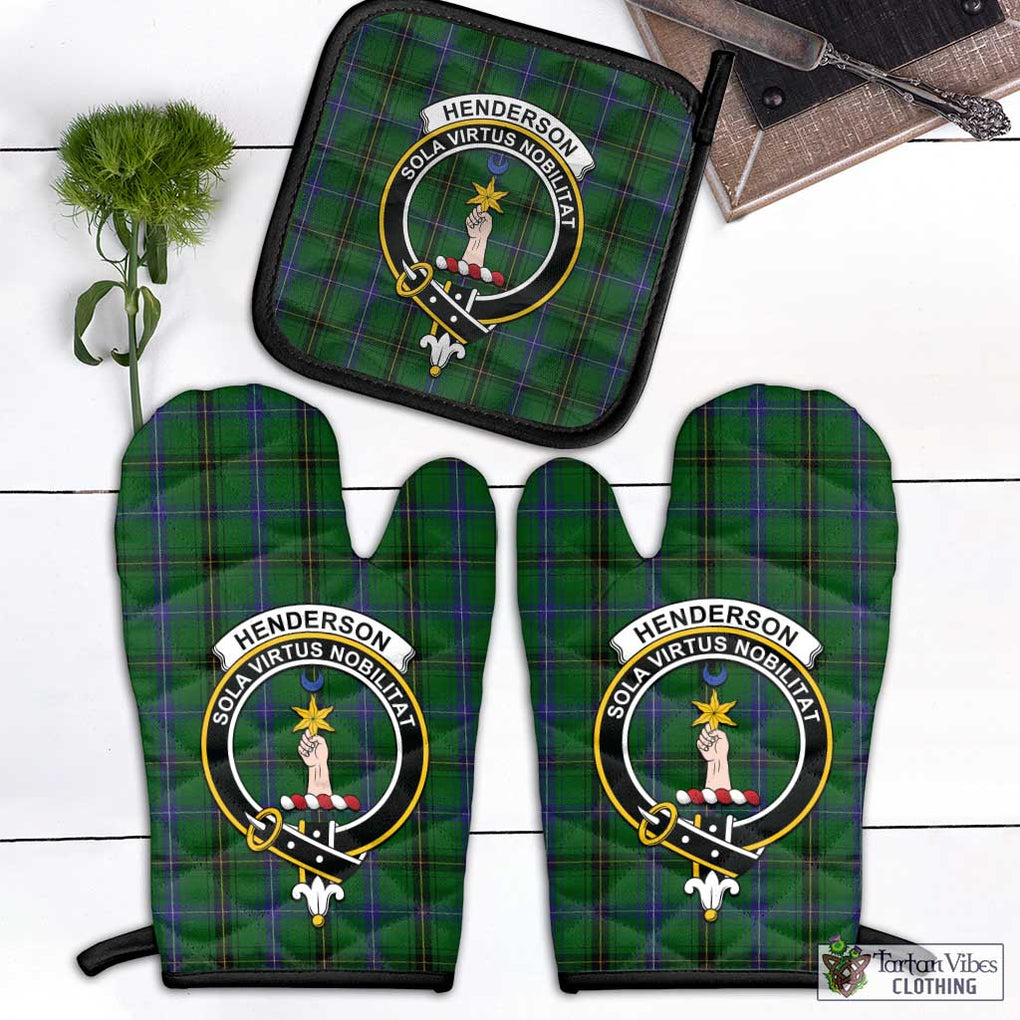 Henderson Tartan Combo Oven Mitt & Pot-Holder with Family Crest Combo 1 Oven Mitt & 1 Pot-Holder Black - Tartan Vibes Clothing