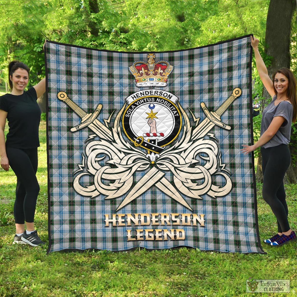 Tartan Vibes Clothing Henderson Dress Tartan Quilt with Clan Crest and the Golden Sword of Courageous Legacy