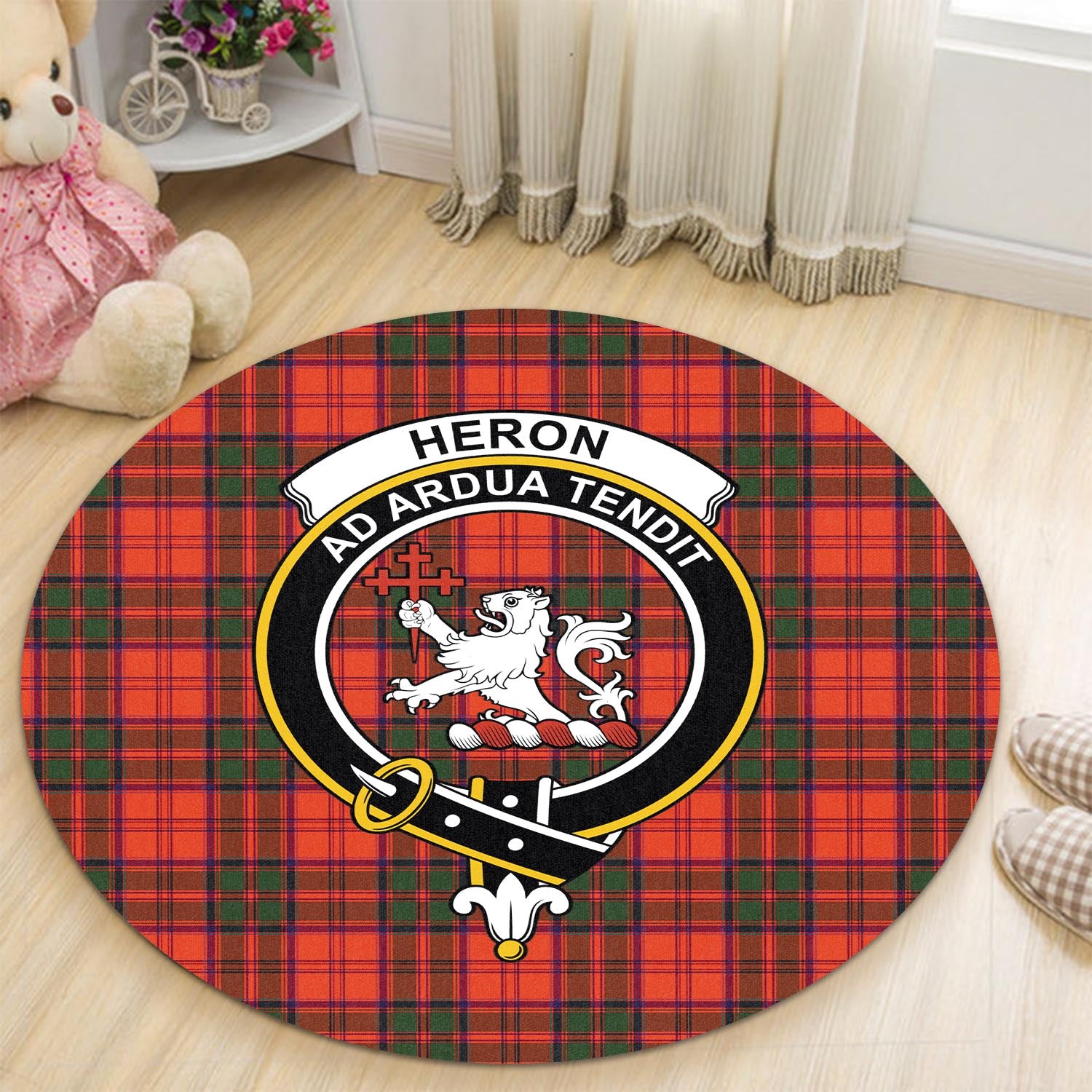 heron-tartan-round-rug-with-family-crest