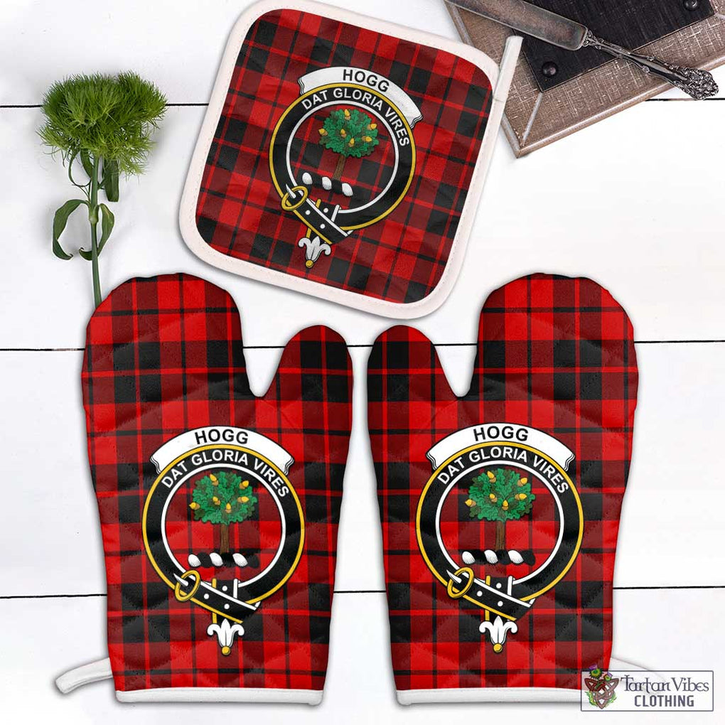 Hogg Tartan Combo Oven Mitt & Pot-Holder with Family Crest Combo 1 Oven Mitt & 1 Pot-Holder White - Tartan Vibes Clothing