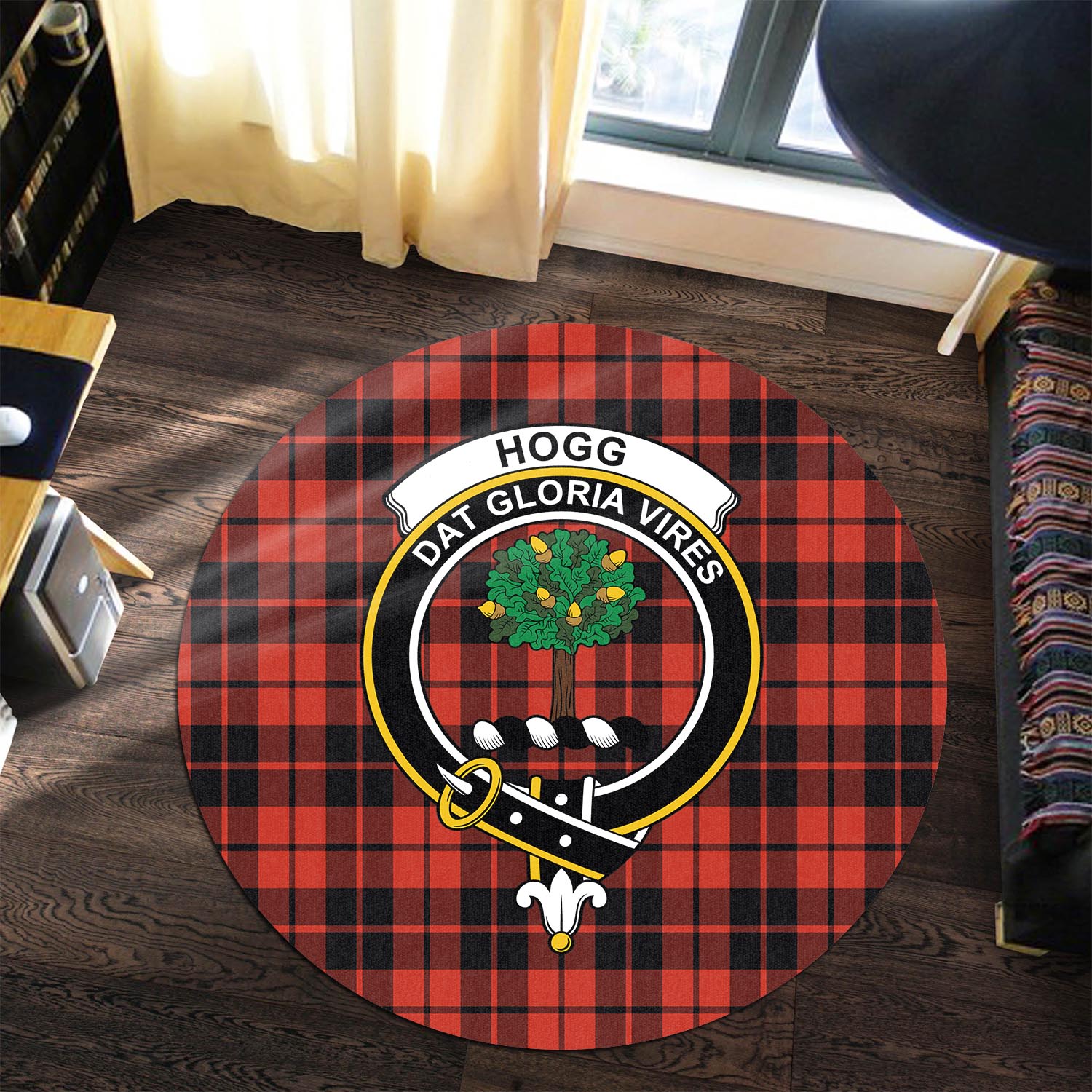 hogg-tartan-round-rug-with-family-crest