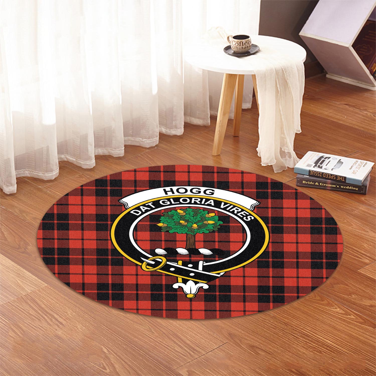 hogg-tartan-round-rug-with-family-crest