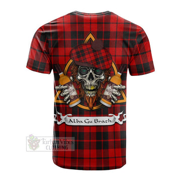 Hogg (Hog) Tartan Cotton T-shirt with Family Crest and Bearded Skull Holding Bottles of Whiskey