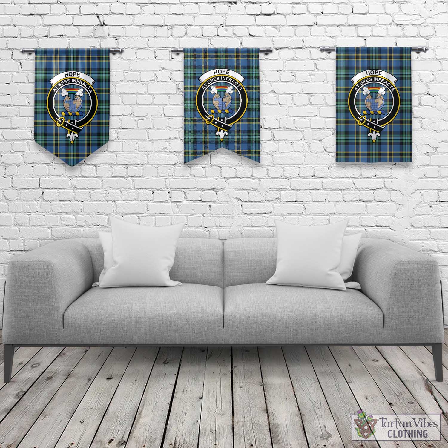 Tartan Vibes Clothing Hope Ancient Tartan Gonfalon, Tartan Banner with Family Crest