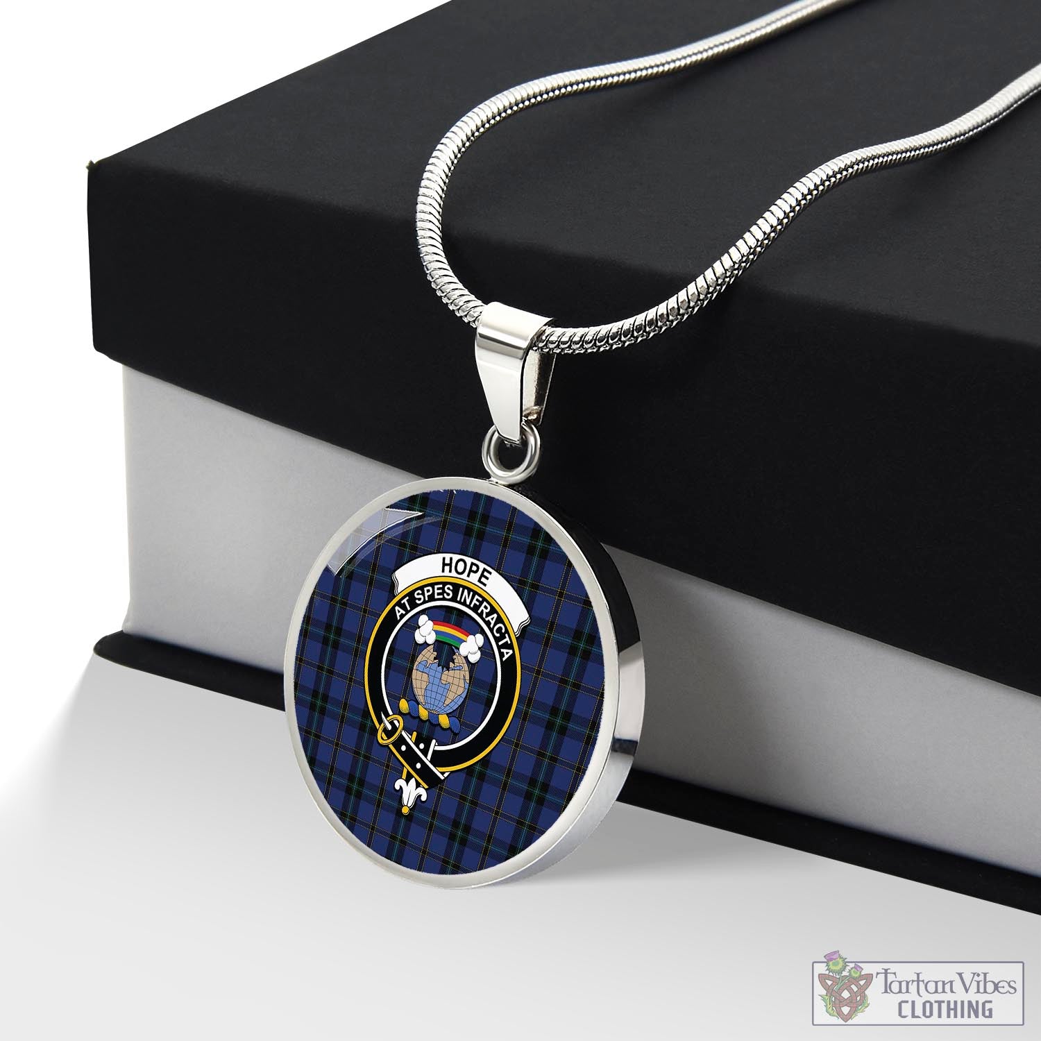 Tartan Vibes Clothing Hope (Vere-Weir) Tartan Circle Necklace with Family Crest