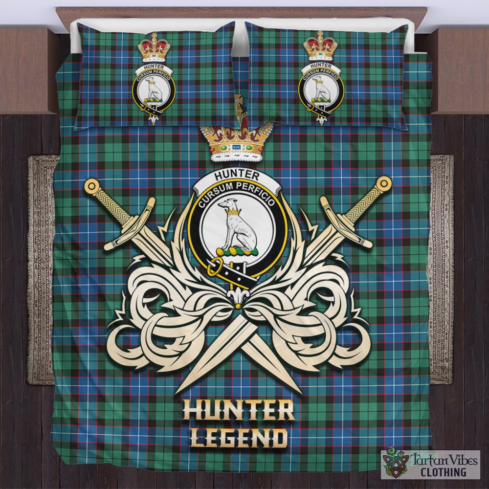 Tartan Vibes Clothing Hunter Ancient Tartan Bedding Set with Clan Crest and the Golden Sword of Courageous Legacy