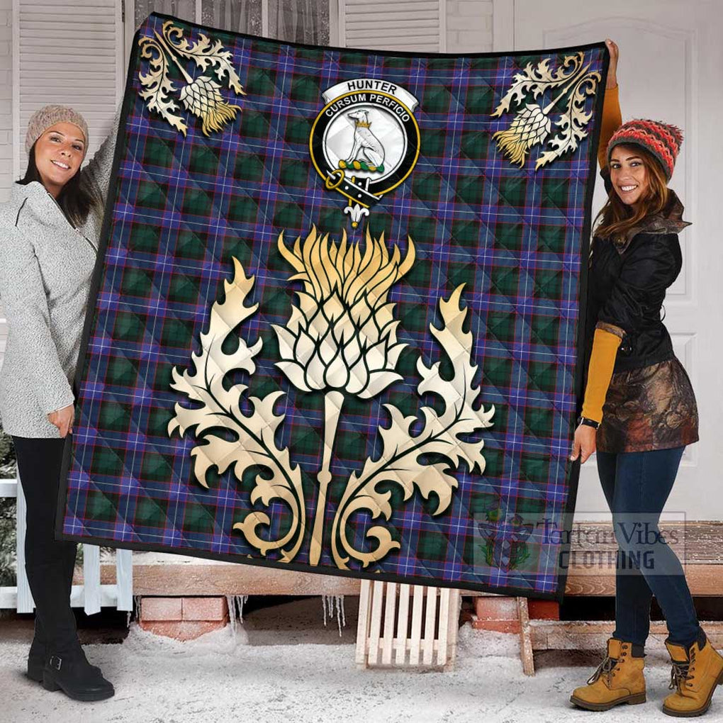 Tartan Vibes Clothing Hunter (Hunterston) Tartan Quilt with Family Crest and Golden Thistle Style