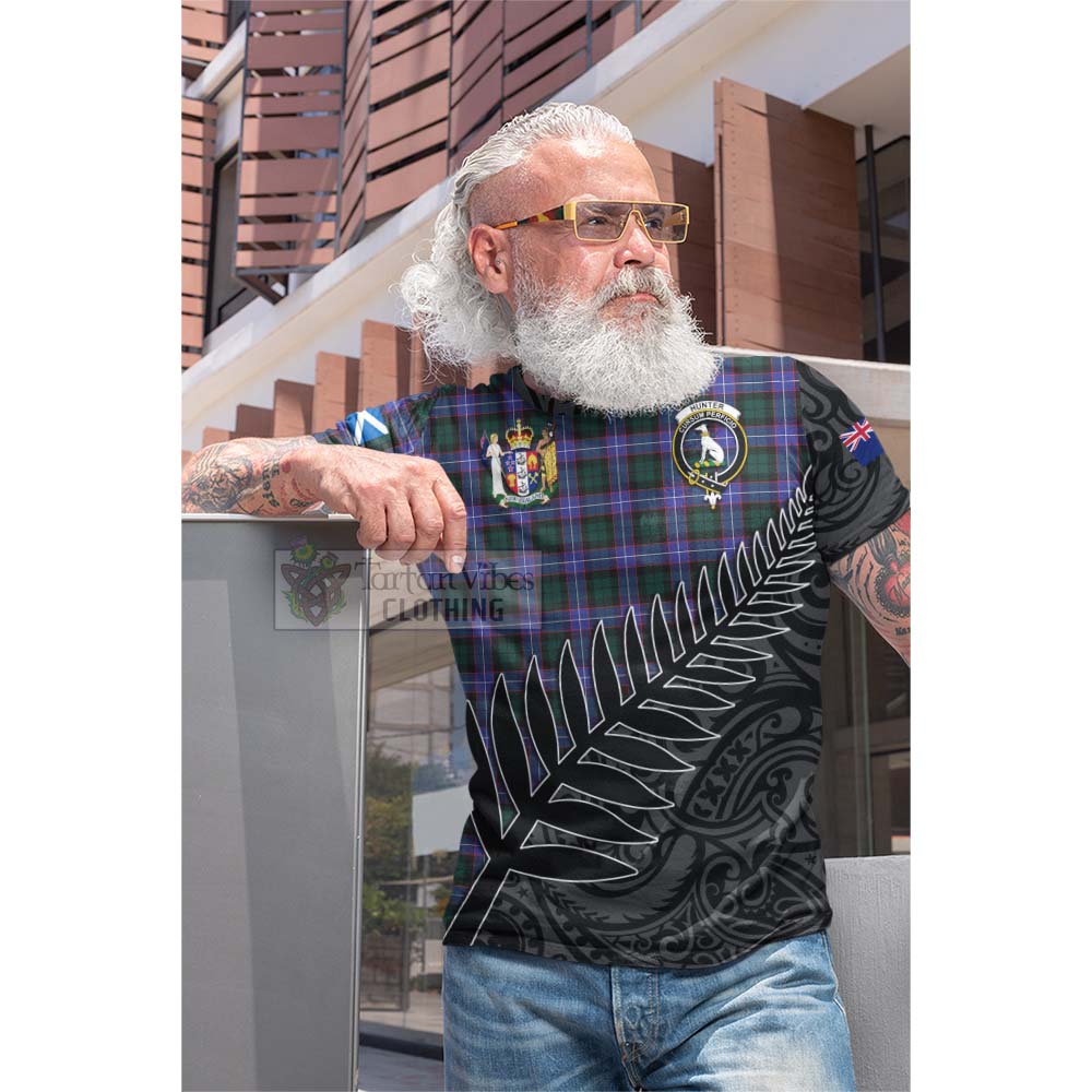 Tartan Vibes Clothing Hunter (Hunterston) Crest Tartan Cotton T-shirt with New Zealand Silver Fern Half Style