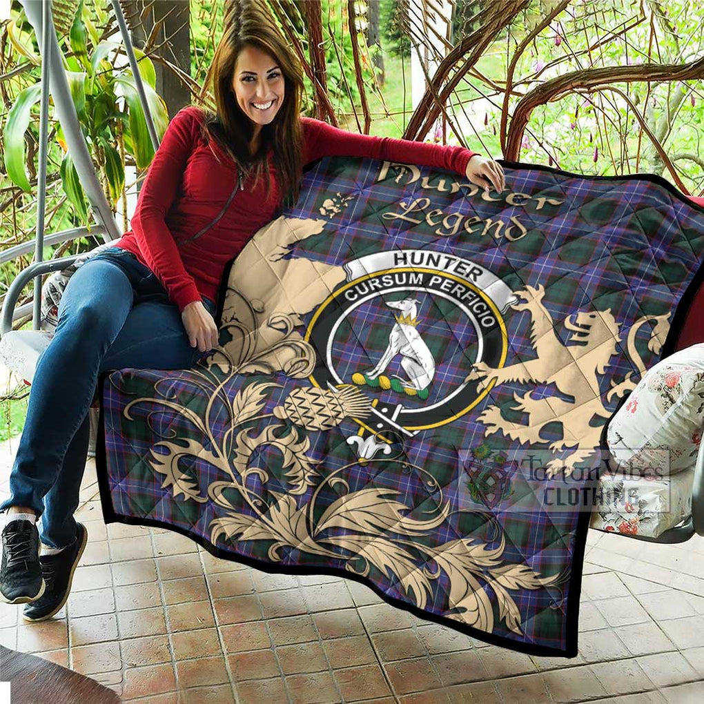 Tartan Vibes Clothing Hunter (Hunterston) Tartan Quilt with Family Crest and Scottish Symbol Style