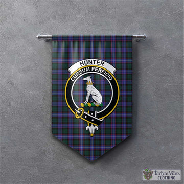 Hunter (Hunterston) Tartan Gonfalon, Tartan Banner with Family Crest