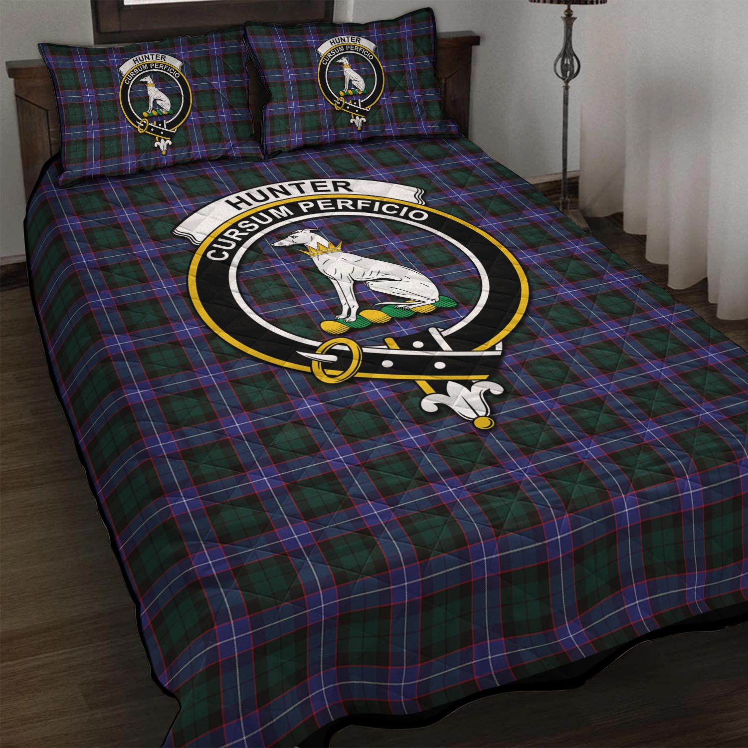 Hunter (Hunterston) Tartan Quilt Bed Set with Family Crest - Tartan Vibes Clothing