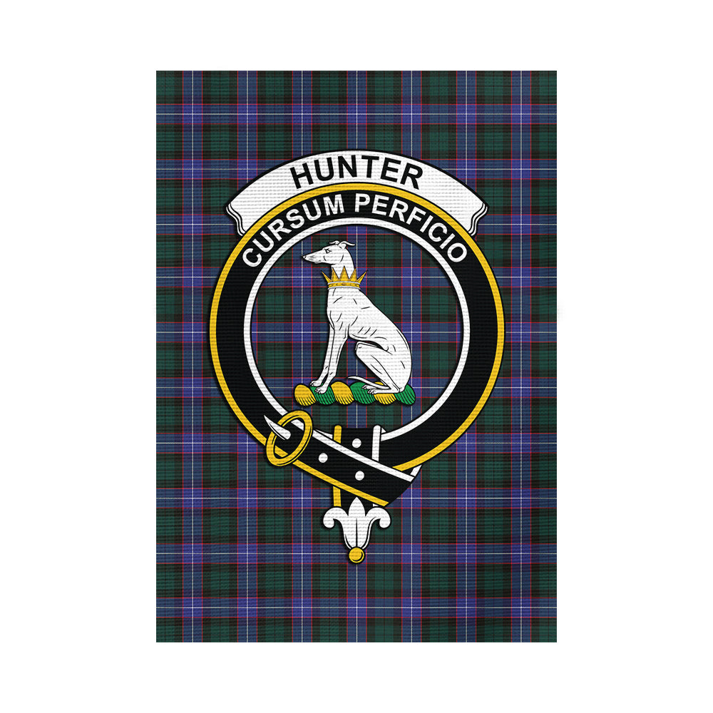 Hunter (Hunterston) Tartan Flag with Family Crest - Tartan Vibes Clothing