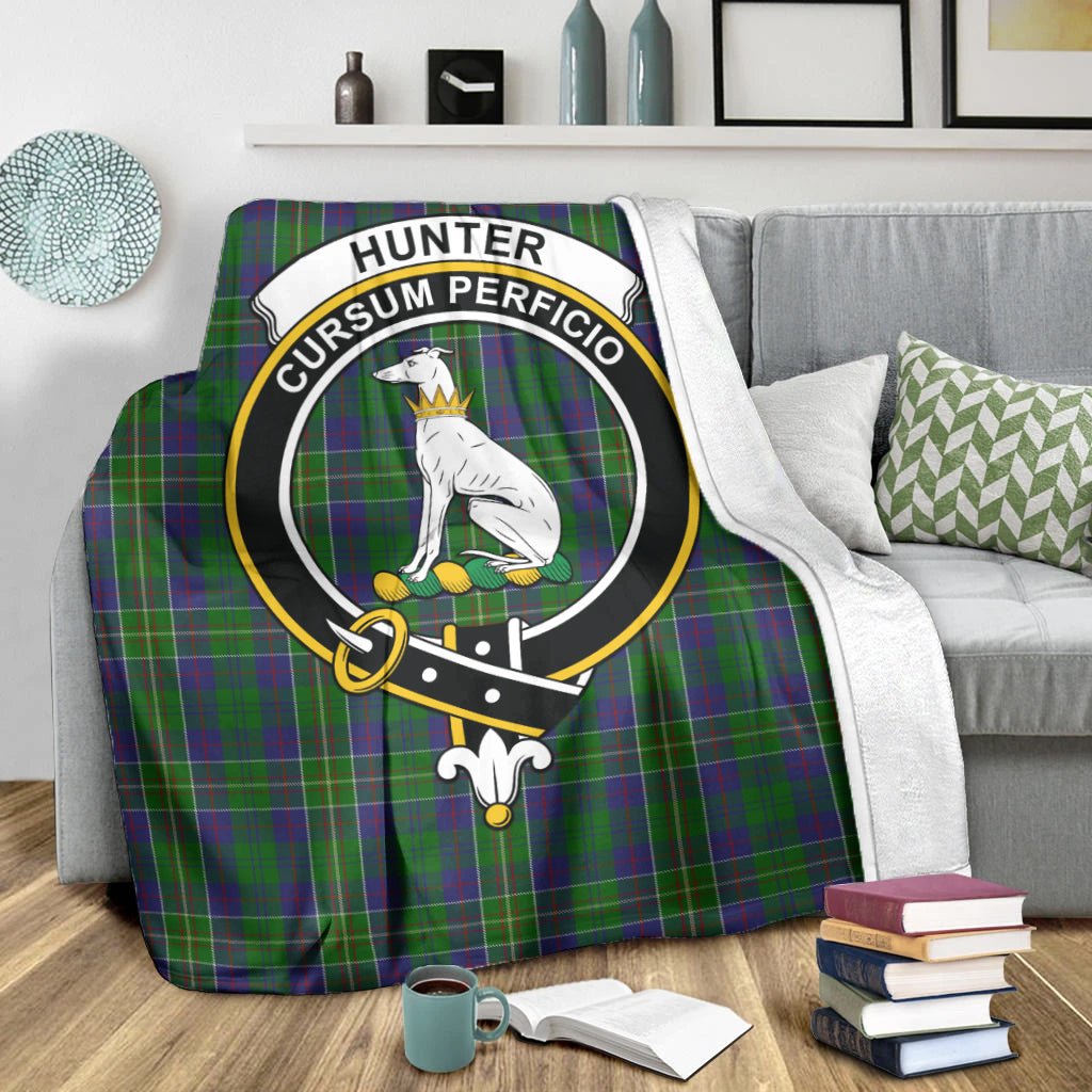 hunter-of-hunterston-tartab-blanket-with-family-crest