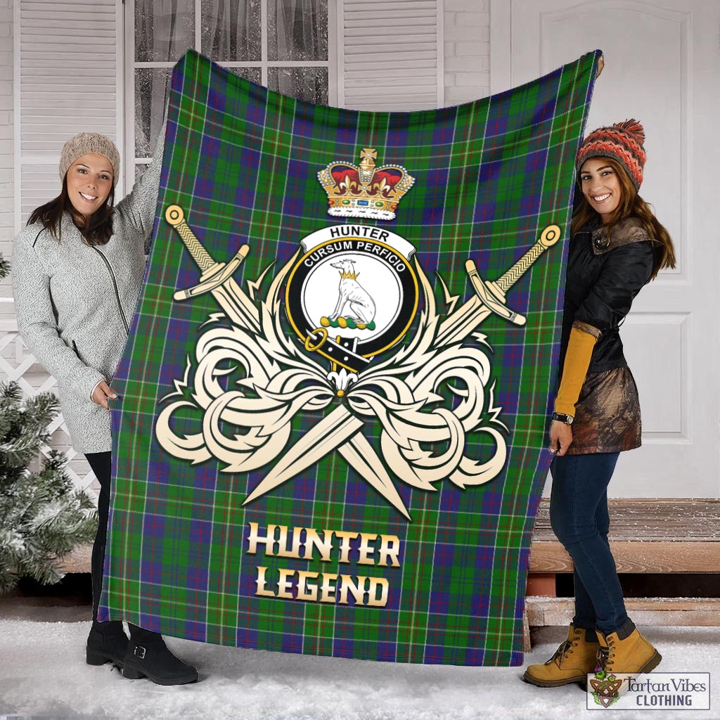 Tartan Vibes Clothing Hunter of Hunterston Tartan Blanket with Clan Crest and the Golden Sword of Courageous Legacy