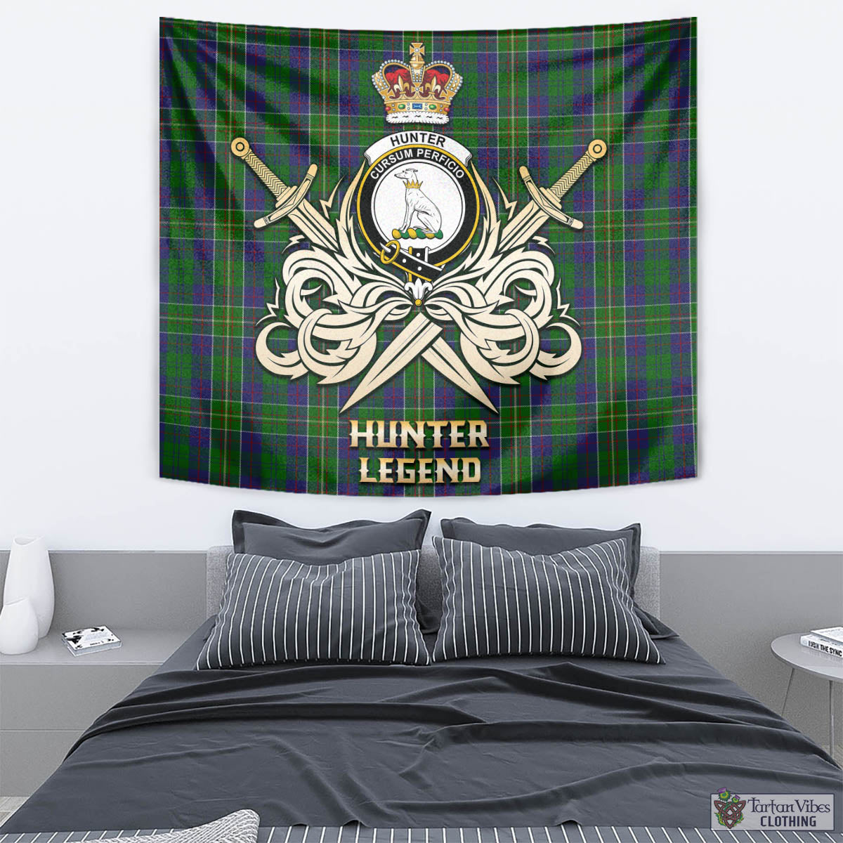 Tartan Vibes Clothing Hunter of Hunterston Tartan Tapestry with Clan Crest and the Golden Sword of Courageous Legacy