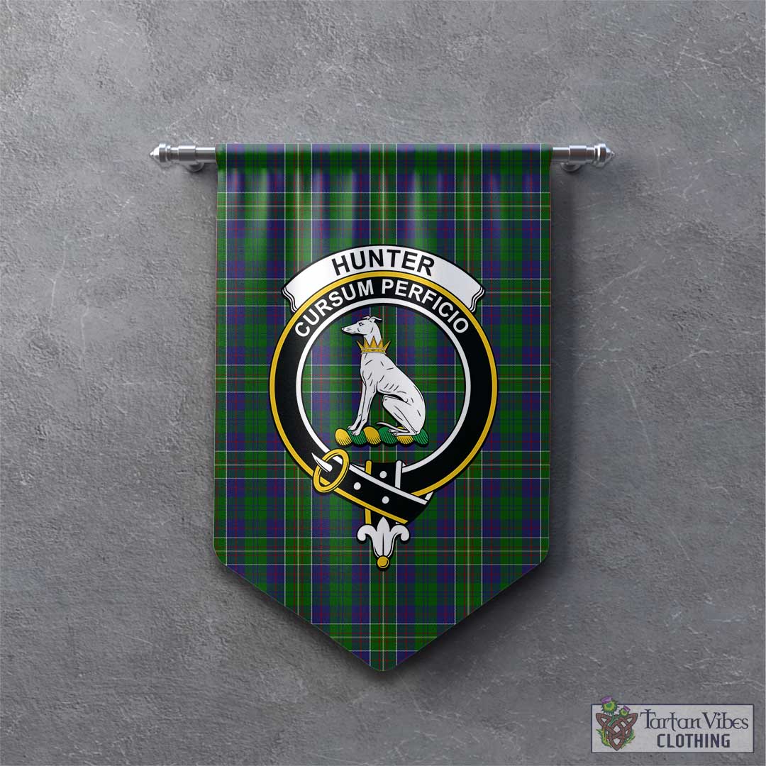 Tartan Vibes Clothing Hunter of Hunterston Tartan Gonfalon, Tartan Banner with Family Crest