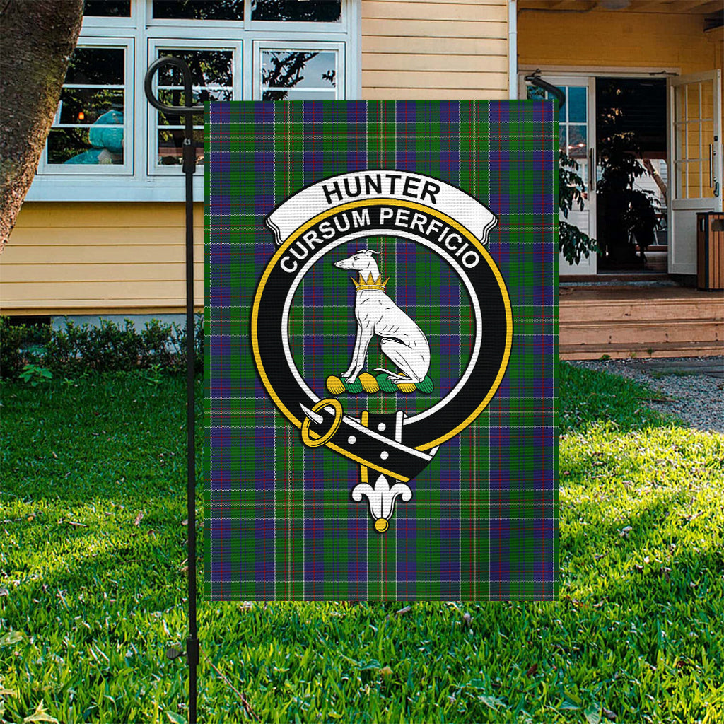 Hunter of Hunterston Tartan Flag with Family Crest - Tartan Vibes Clothing